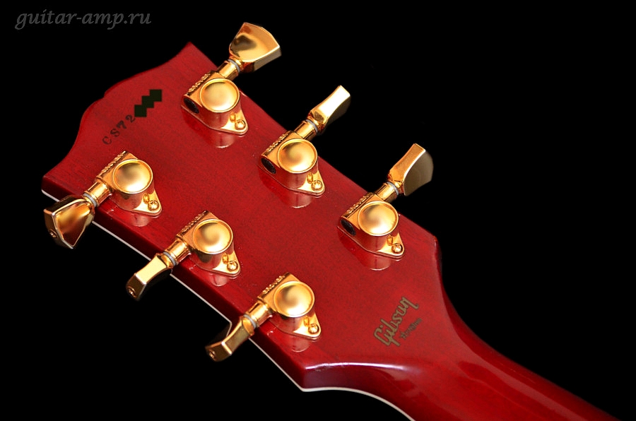 Gibson Les Paul Custom Wine Red 2007 (серийный номер скрыт на фото) .