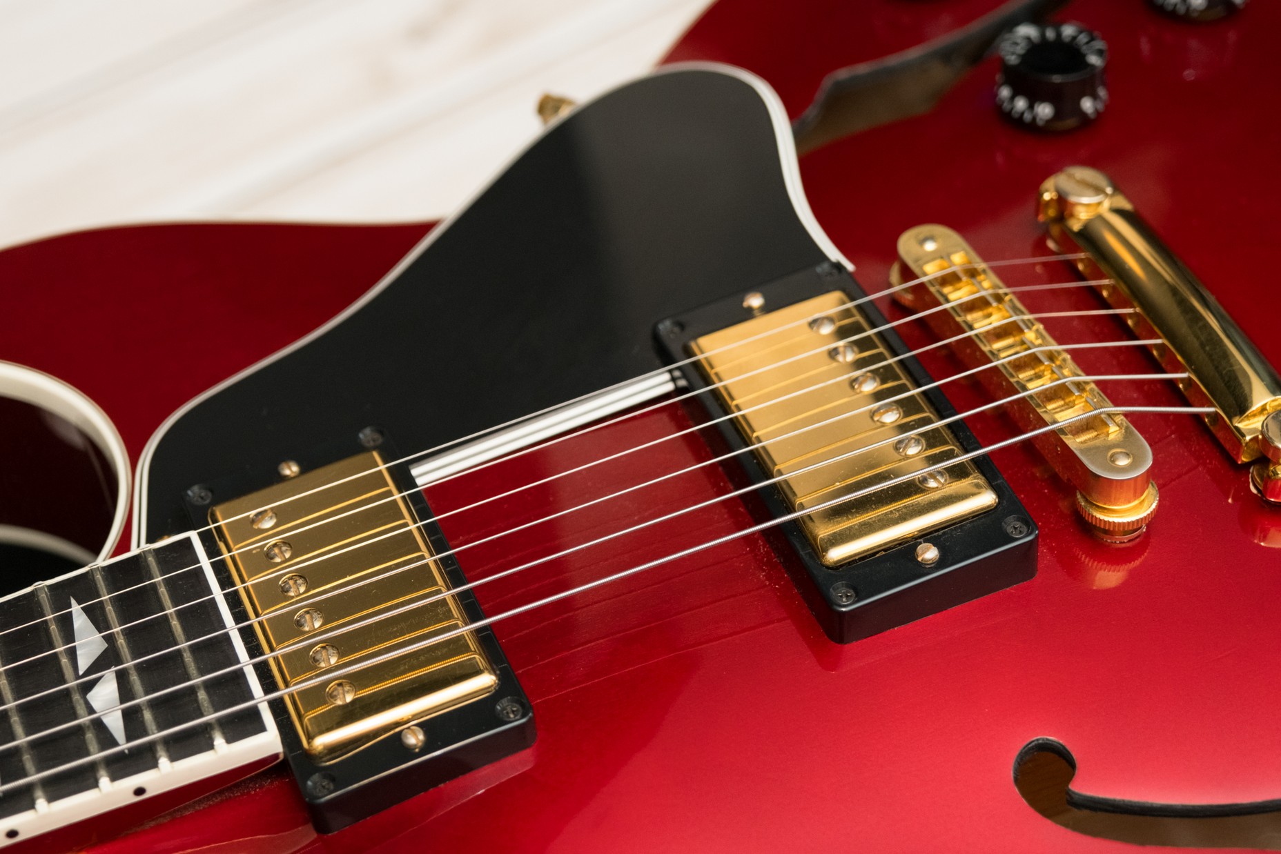 Gibson ES-137 Custom Dark Cherry Red Limited Run 2003 006.jpg