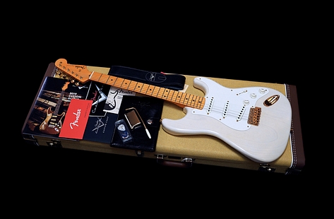 Fender Custom Shop 1957 Stratocaster 1 Piece Ash Aged Vintage White 2019