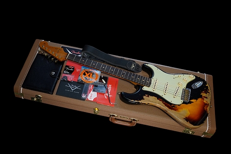Fender Custom Shop Stratocaster 1960 Relic Blackie Over Sunburst NAMM Limited Edition 2020