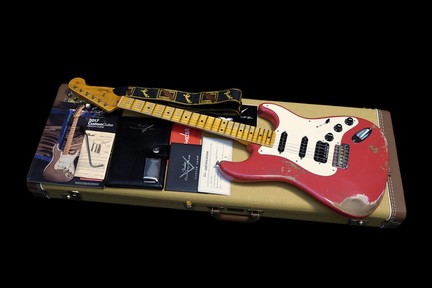 Fender Custom Shop 1957 Stratocaster HSS Relic CME 2017 01A_x650.jpg