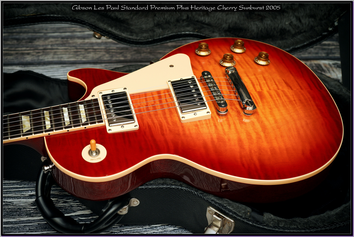 Gibson Les Paul Standard Premium Plus Heritage Cherry Sunburst All Original 2005 042_xx1400.jpg