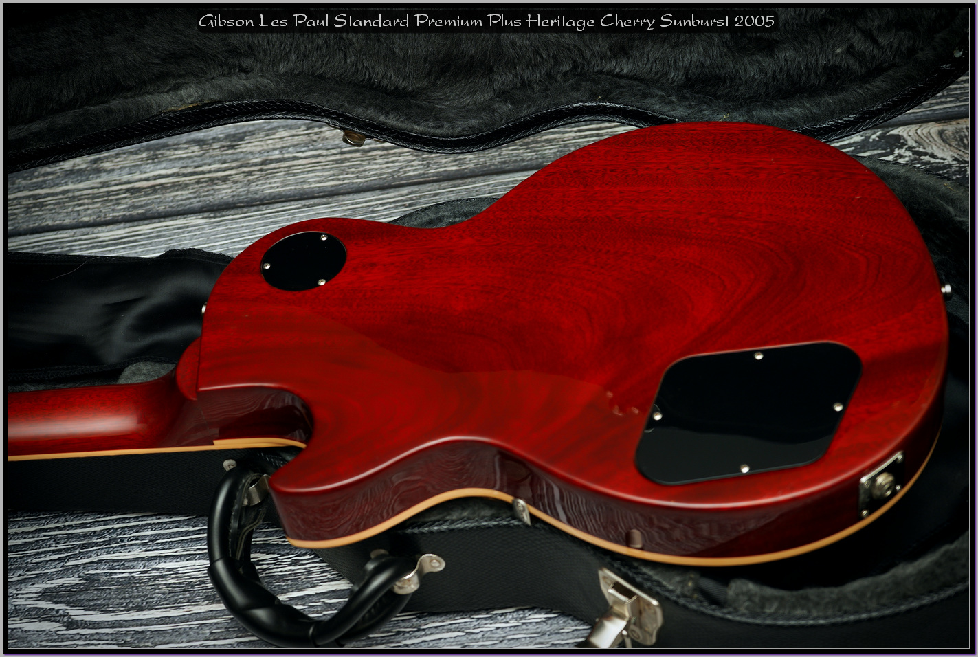 Gibson Les Paul Standard Premium Plus Heritage Cherry Sunburst All Original 2005 045_xx1400.jpg