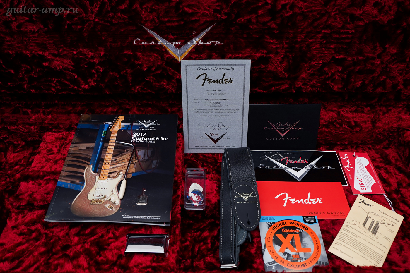Fender Custom Shop Stratocaster 1969 Journeyman Relic 30th Anniversary Sonic Blue 2017 03_garx1400.jpg