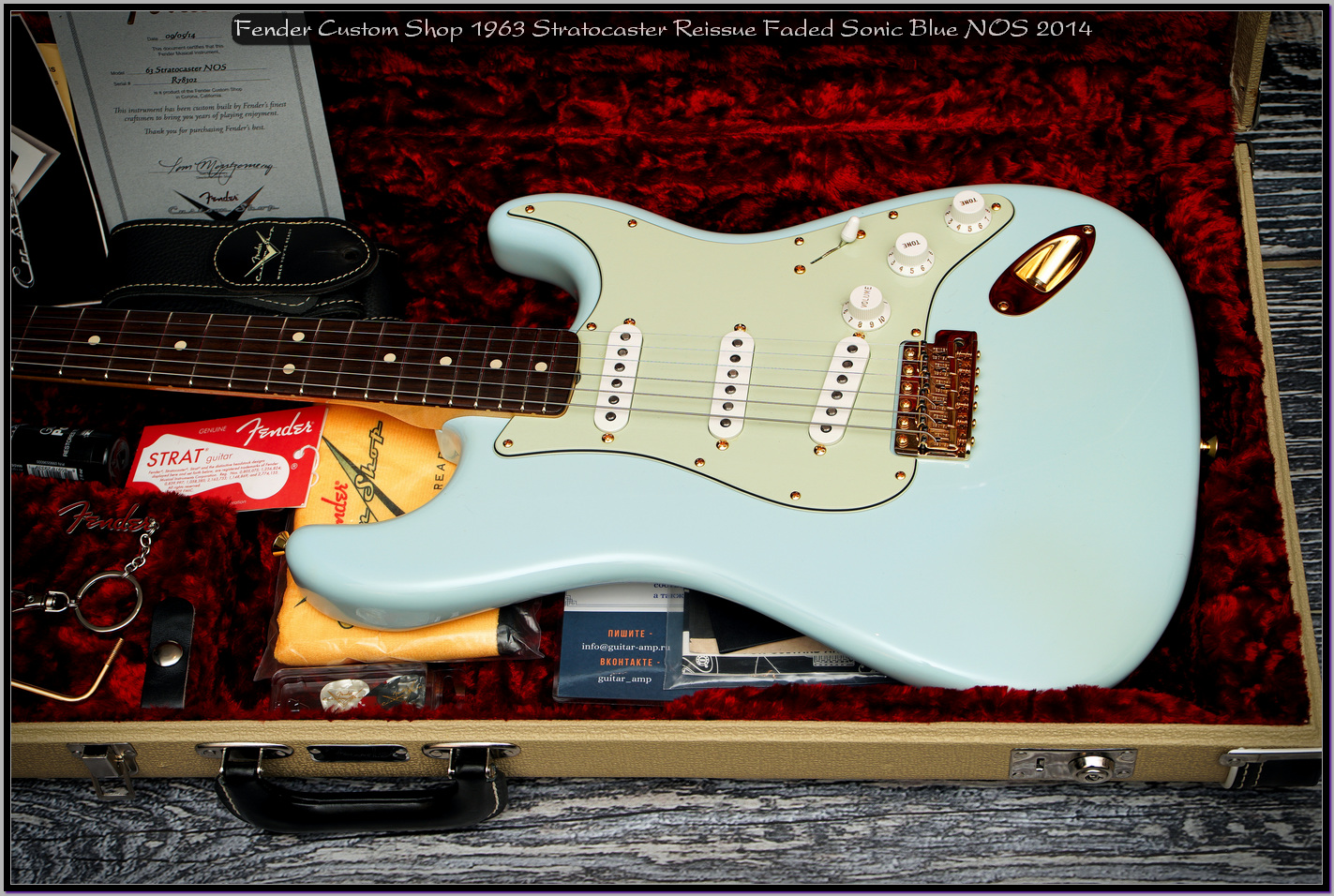 Fender Custom Shop 1963 Stratocaster Reissue Faded Sonic Blue NOS 2014 10_x1400.jpg
