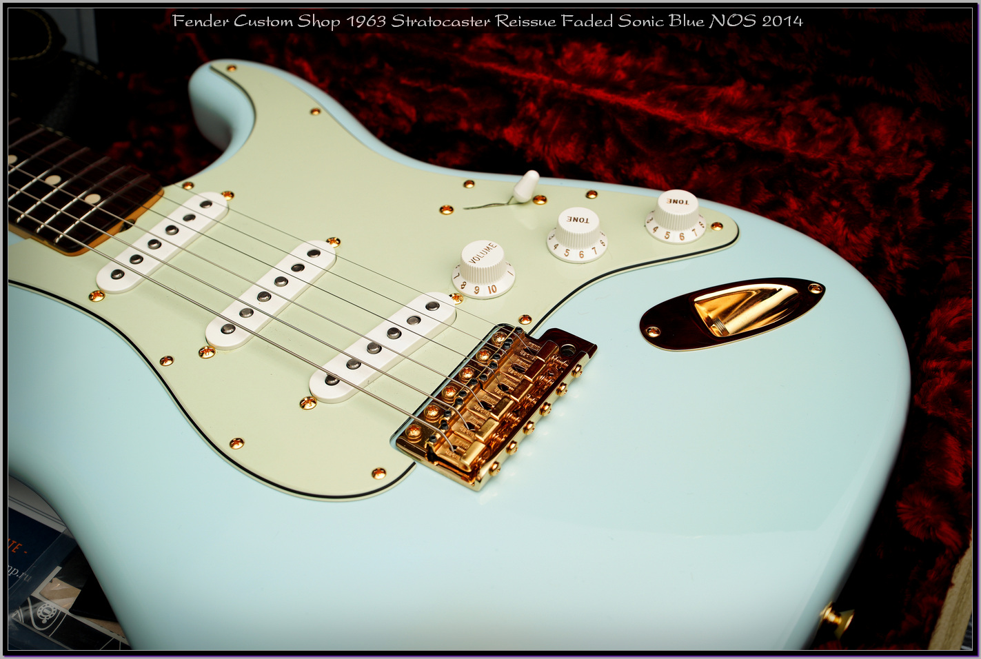 Fender Custom Shop 1963 Stratocaster Reissue Faded Sonic Blue NOS 2014 14_x1400.jpg