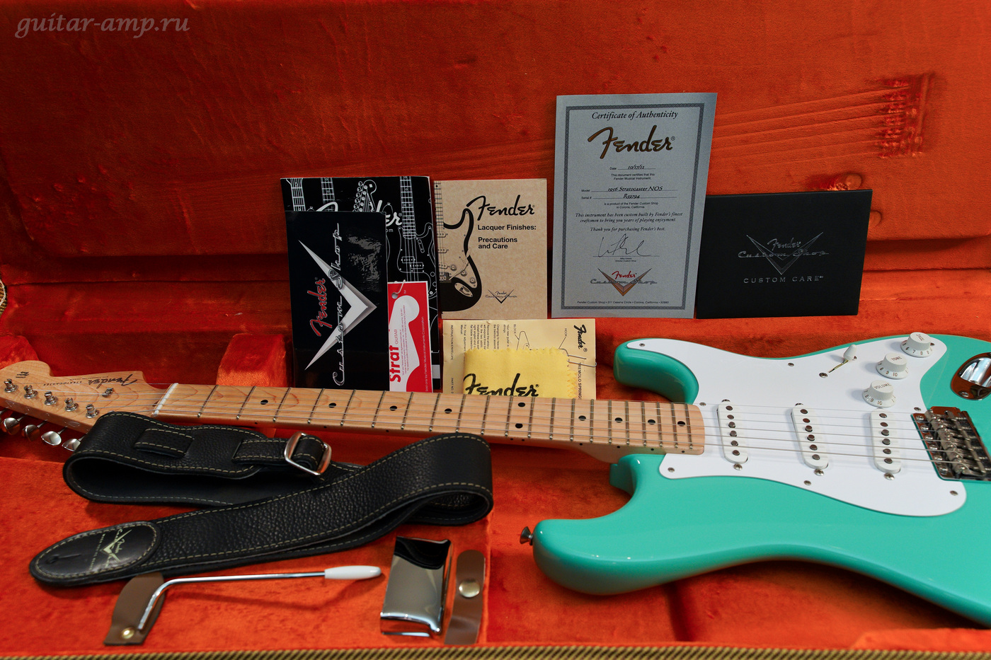Fender Custom Shop Stratocaster 1956 Reissue Vintage Seafoam Green NOS 2012 003_gar1400.jpg
