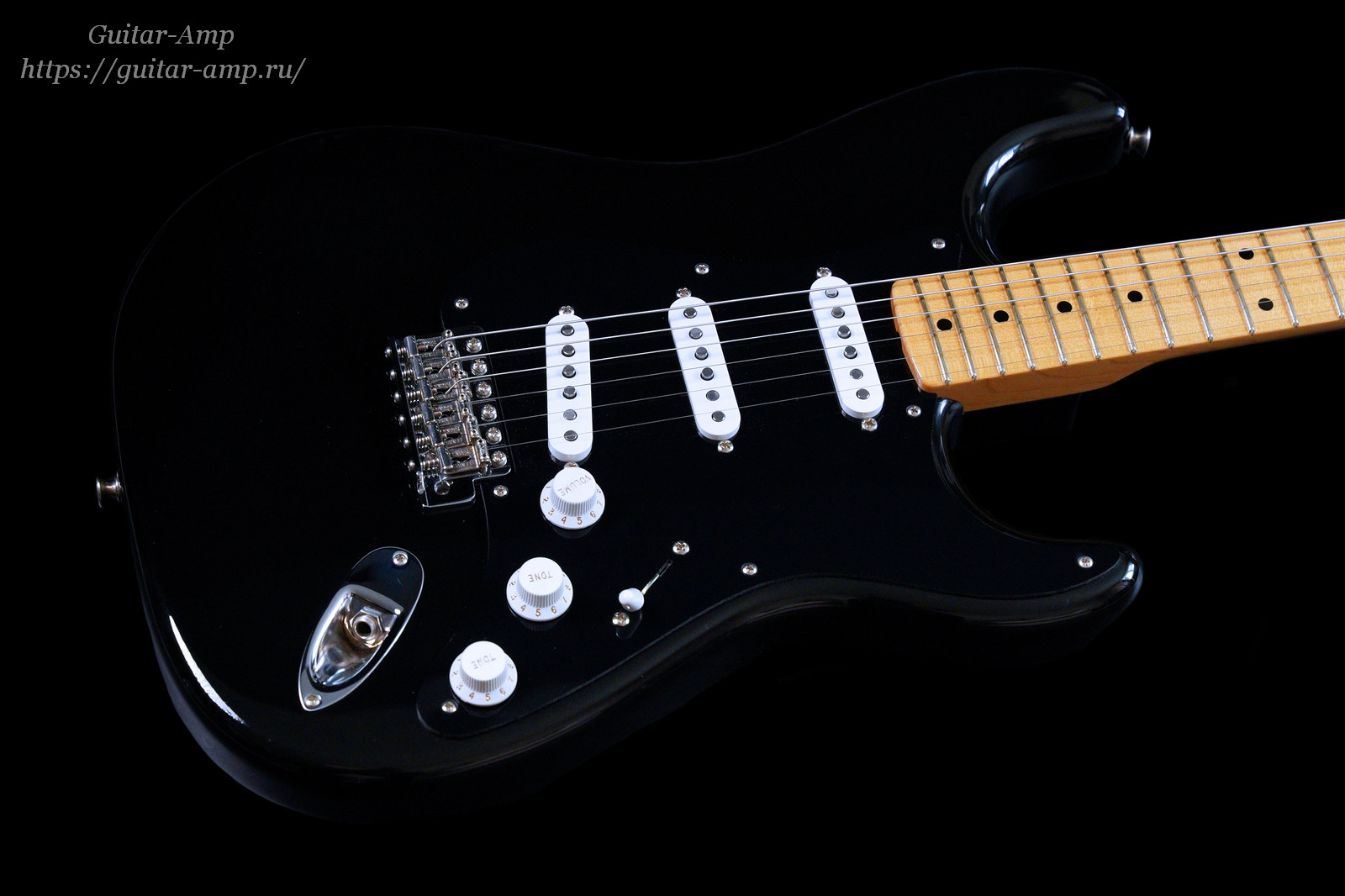 Fender Custom Shop Stratocaster Vintage Reissue 1959 Black NOS 2013 002_updx1600.jpg