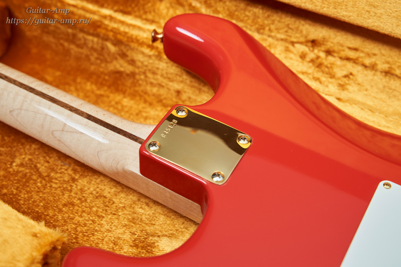 Fender Custom Shop Stratocaster 1956 Reissue Vintage Fiesta Red NOS 2009 06_updx1600.jpg