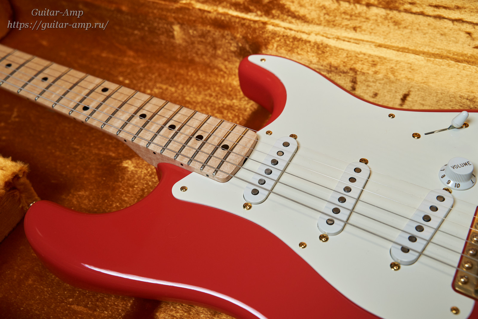 Fender Custom Shop Stratocaster 1956 Reissue Vintage Fiesta Red NOS 2009 11_updx1600.jpg