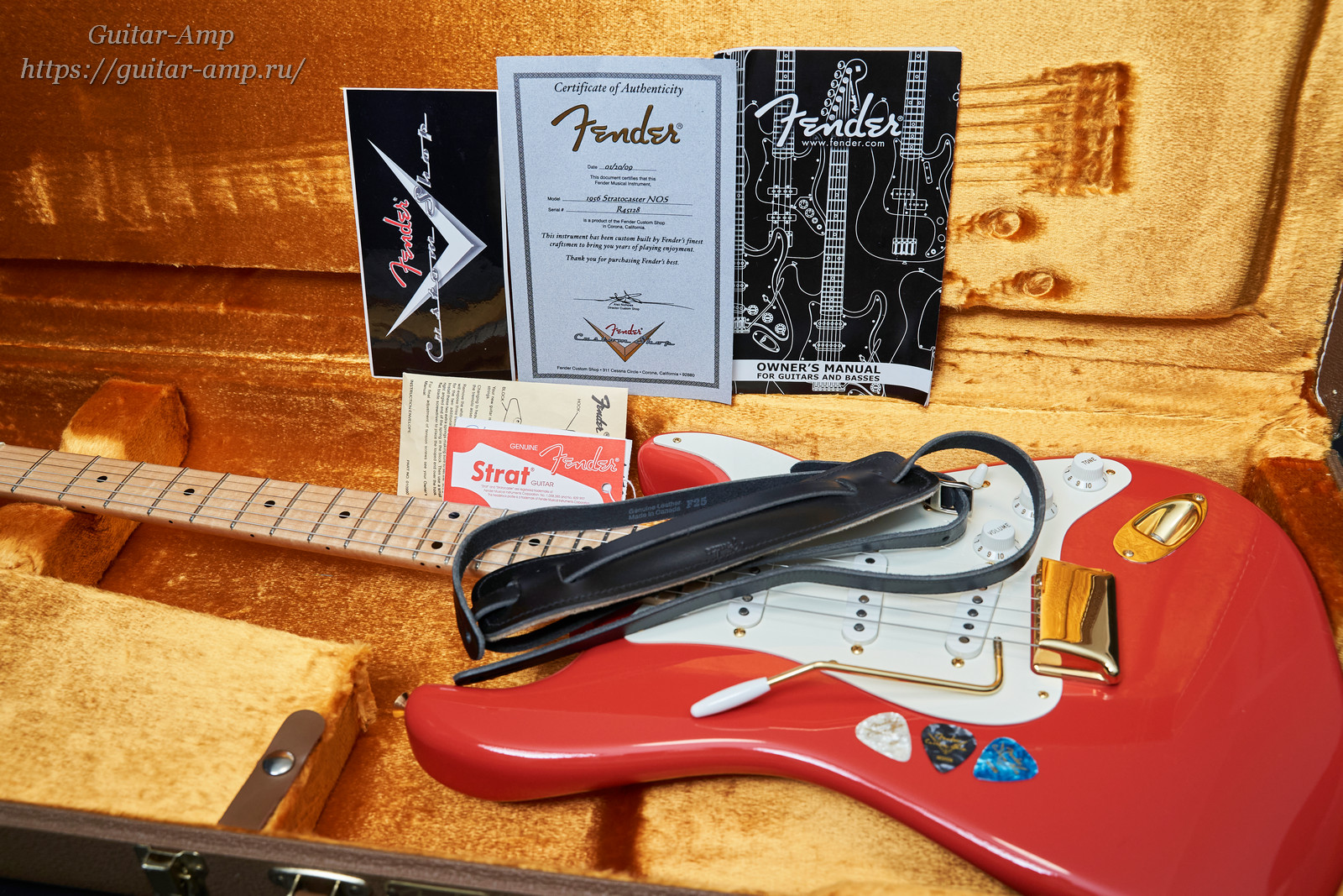 Fender Custom Shop Stratocaster 1956 Reissue Vintage Fiesta Red NOS 2009 15_updx1600.jpg