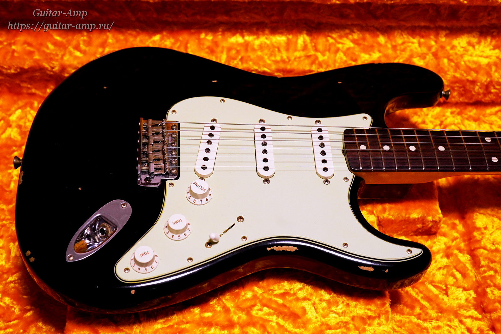 Fender Custom Shop Stratocaster 1960 Authentic Reissue Blackie Relic 2017 10_x1600.jpg