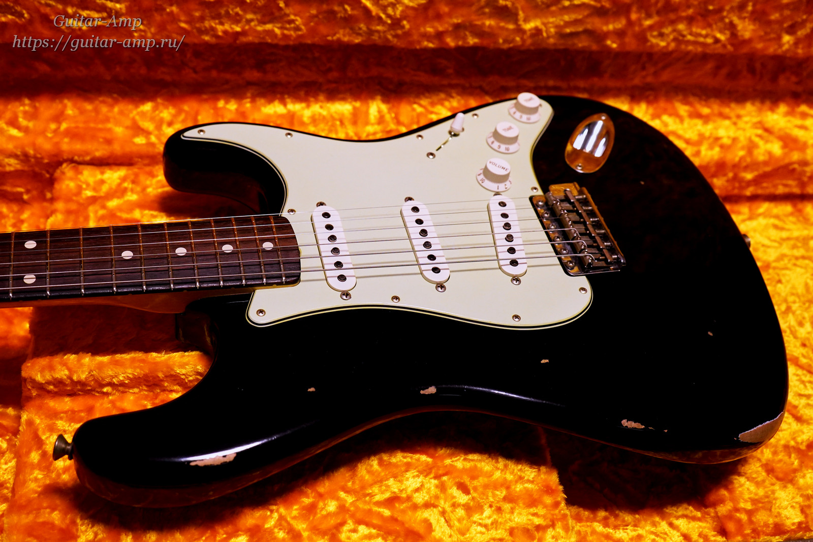 Fender Custom Shop Stratocaster 1960 Authentic Reissue Blackie Relic 2017 11_x1600.jpg
