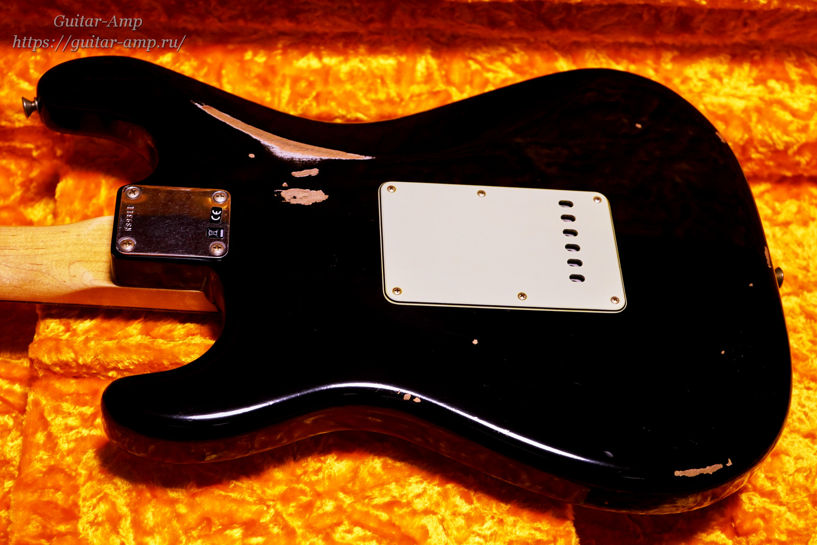 Fender Custom Shop Stratocaster 1960 Authentic Reissue Blackie Relic 2017 19_x1600.jpg