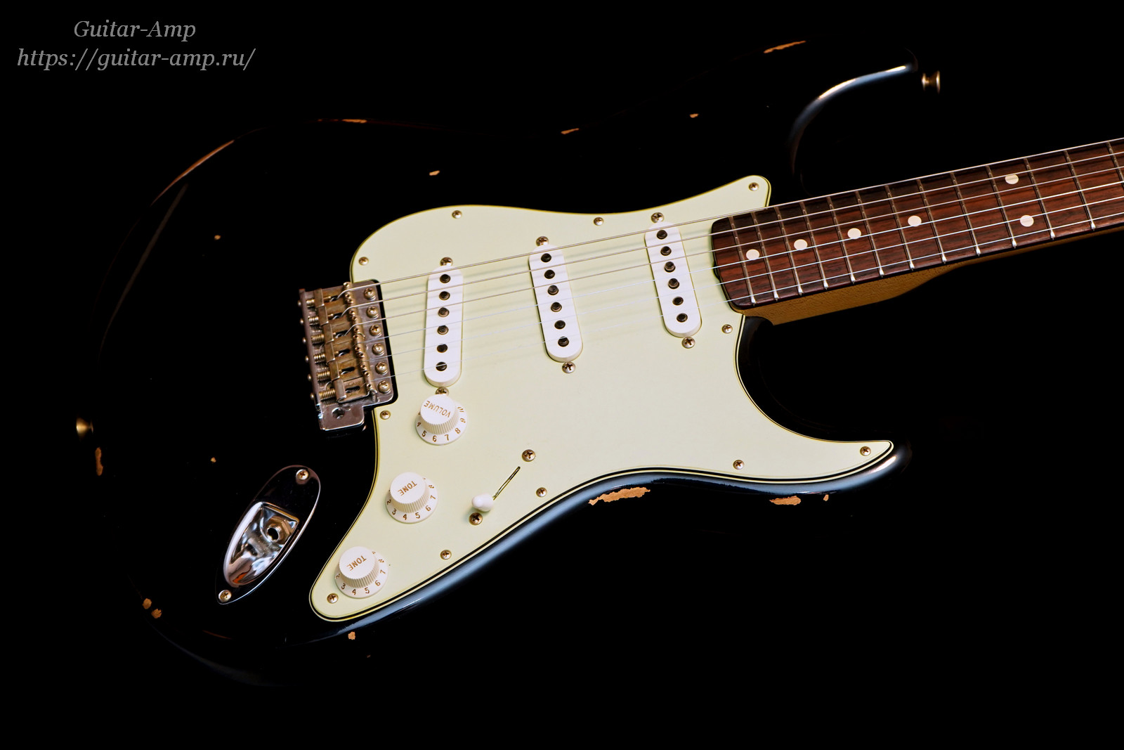 Fender Custom Shop Stratocaster 1960 Authentic Reissue Blackie Relic 2017 24_x1600.jpg