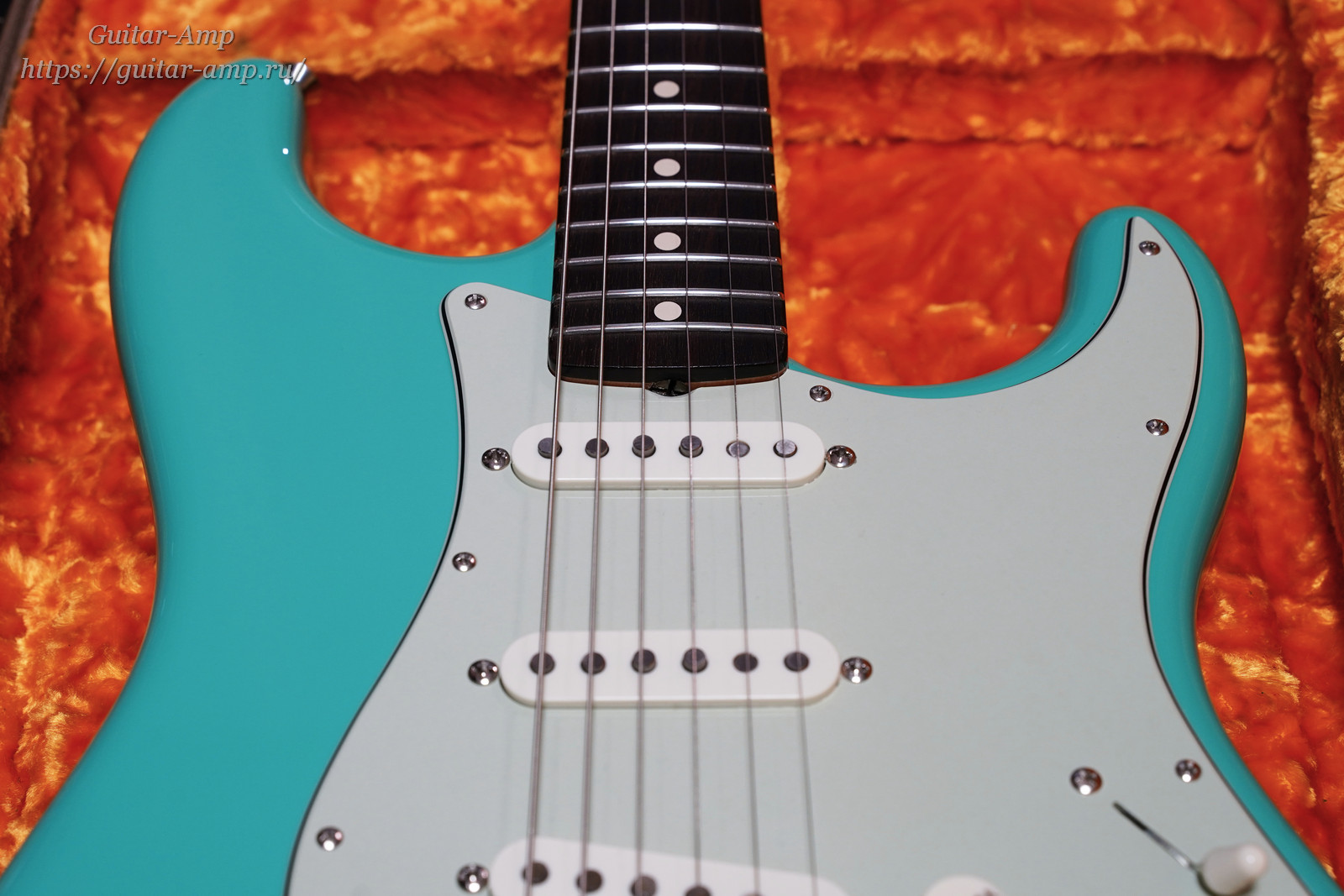 Fender Custom Shop Stratocaster Reissue 1960 Seafoam NOS 2017 42_x1600.jpg