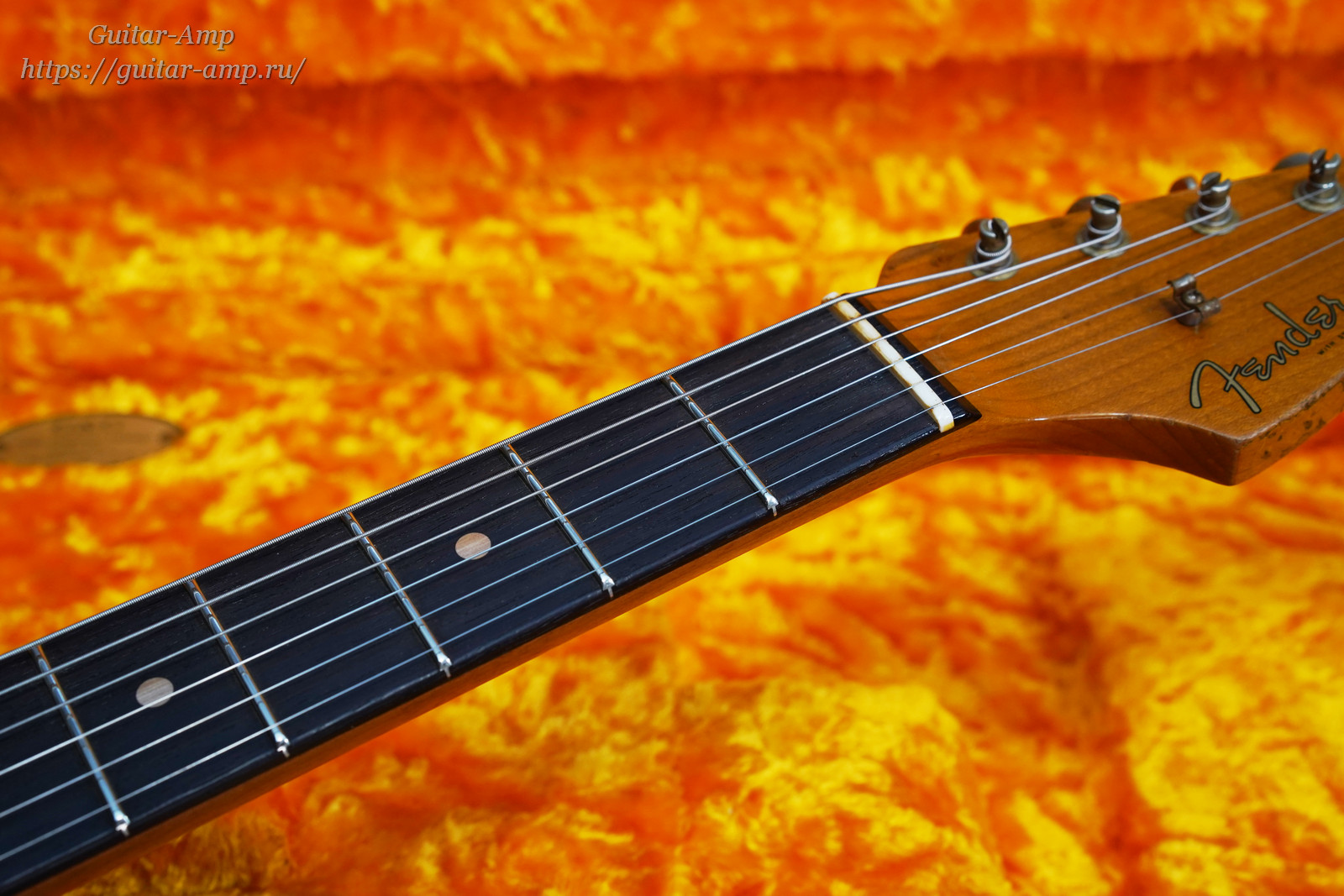 Fender Custom Shop Stratocaster 1960 Relic Blackie Over Sunburst NAMM Limited Edition 2020 08_x1440.jpg