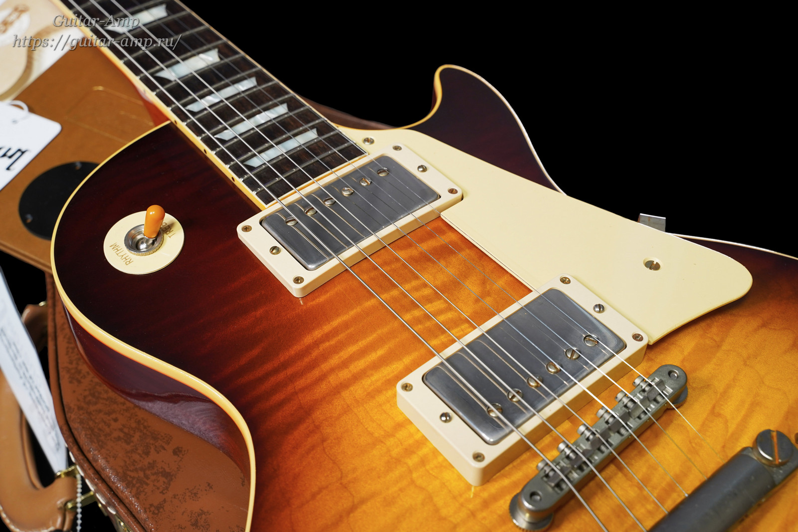 Gibson Les Paul Standard Custom Shop 1958 True Historic Reissue R8 60th Anniversary Bourbon Burst 2018 02_x1600.jpg