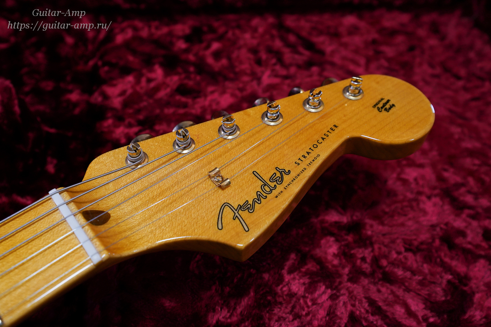 Fender Custom Shop 1957 Stratocaster 1 Piece Ash Aged Vintage White 2019 07_zx1600.jpg
