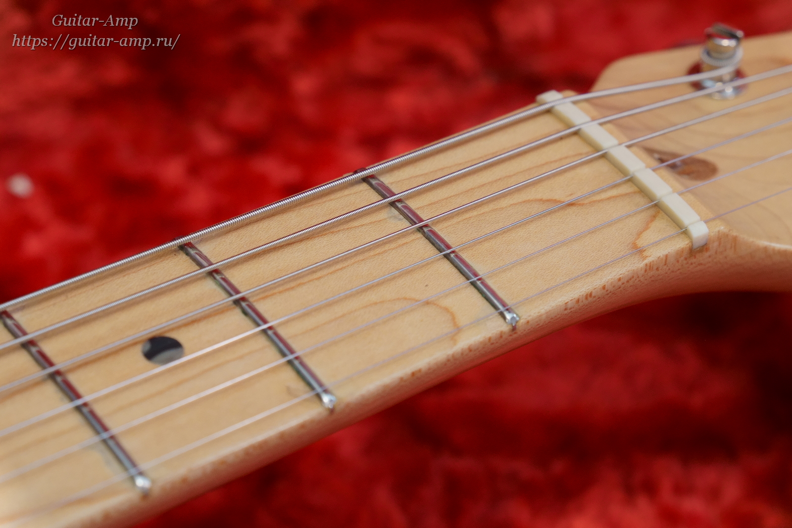 Fender Eric Clapton Signature Stratocaster Vintage White 1997 08x1600.jpg