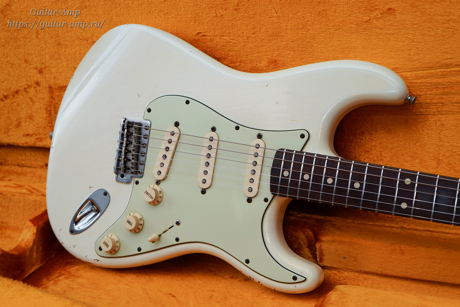 Fender Custom Shop Stratocaster 1960 Relic  Olympic White 2008 06x1600.jpg