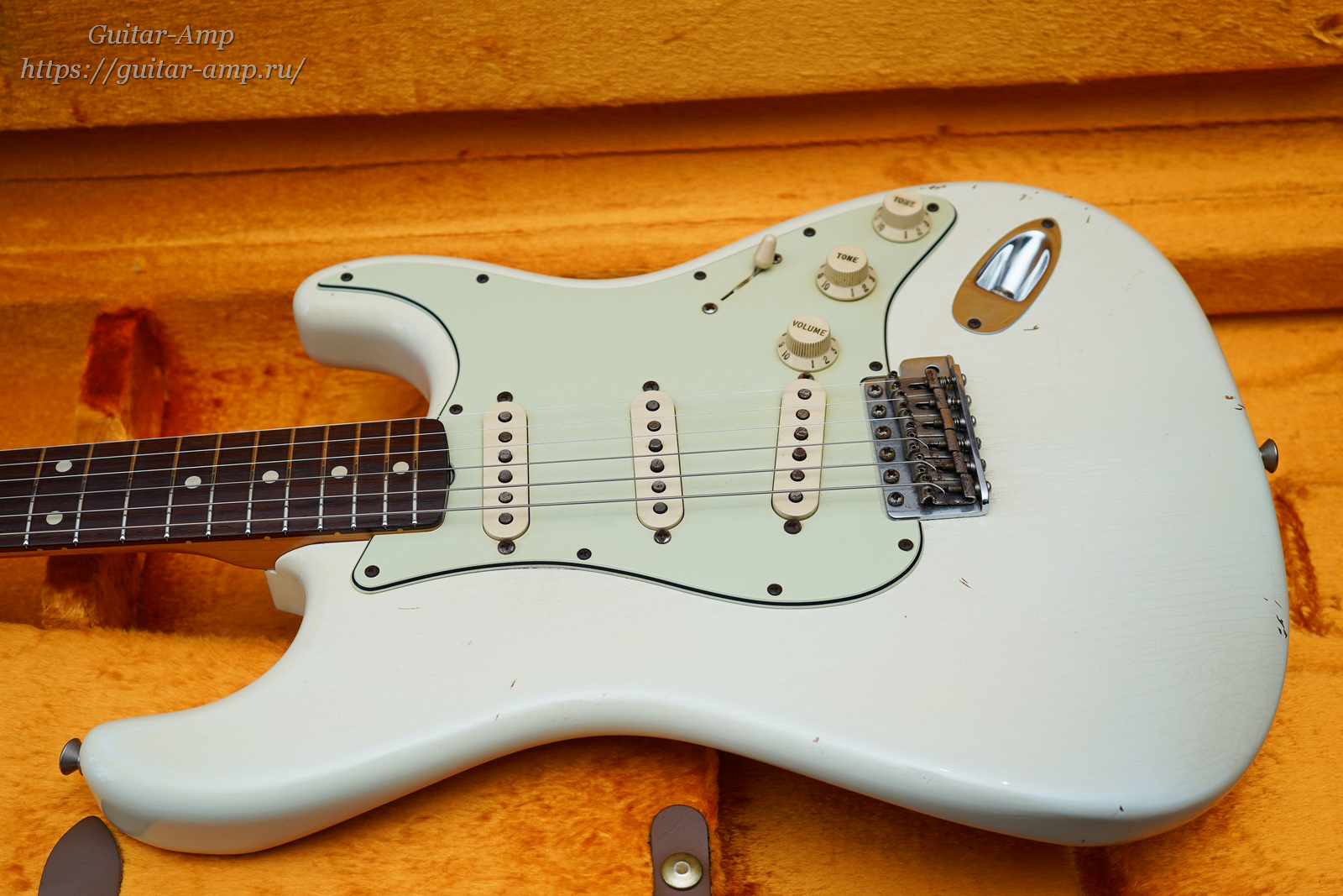 Fender Custom Shop Stratocaster 1960 Relic  Olympic White 2008 11x1600.jpg