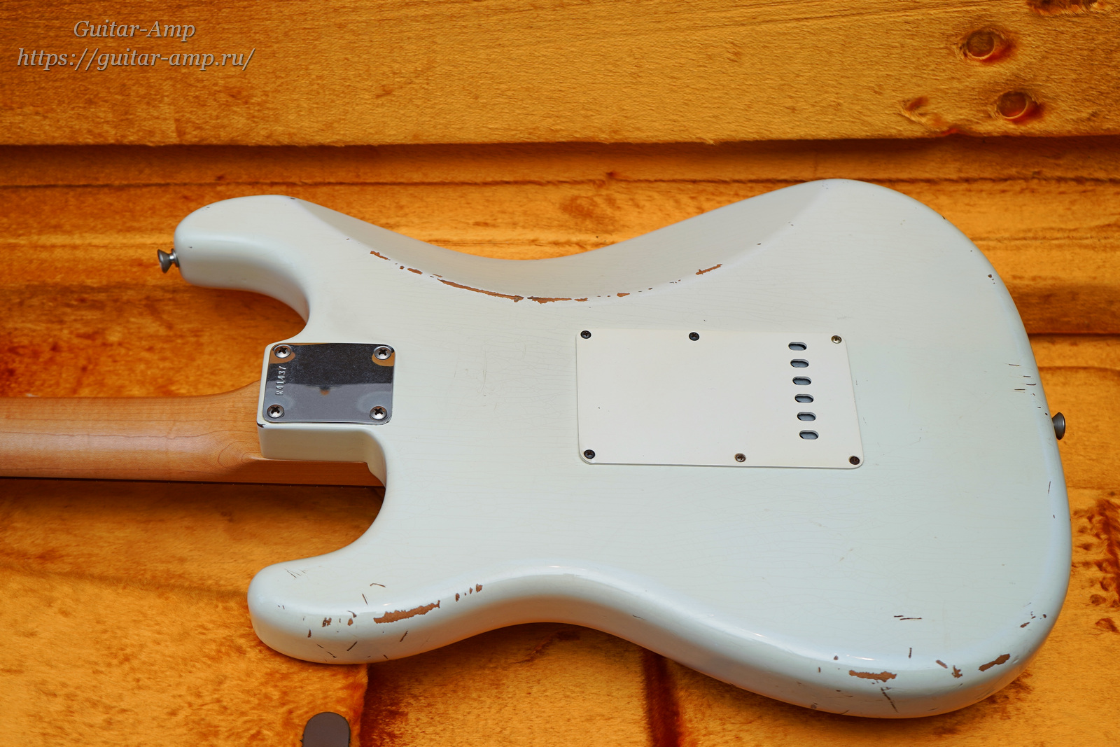Fender Custom Shop Stratocaster 1960 Relic  Olympic White 2008 12x1600.jpg